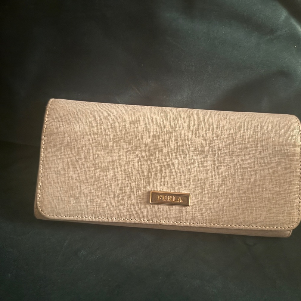 Furla Women's Beige Wallet